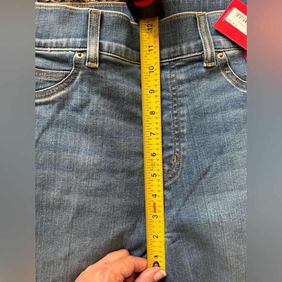 SPANX Women’s Shape Everywhere Seamed Front Wide-Leg Jeans - Picture 10 of 16